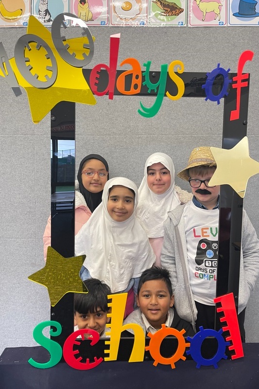 Year 1s celebrating their 100th Day of School